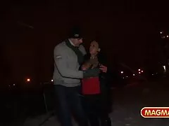 Dividido en videos caseros cojiendo a escondidas coche