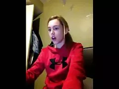 Lindo adolescente mexicanas cogiendo casero garganta profunda sentado en un gran