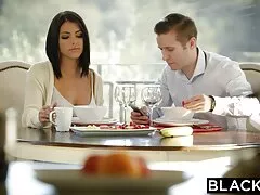Enano en el videos caseros cojiendo en casa Sofá