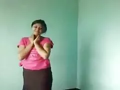 Sexy chica se masturba en cojiendo con mi esposa casero el patio trasero